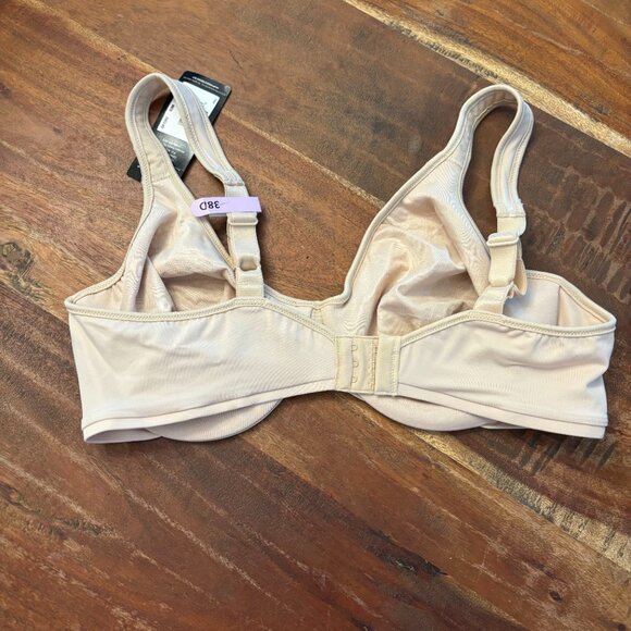 NWT Bali Womens Underwire Bra Adjustable Straps Non-Padded Beige Size 38D - Picture 2 of 4